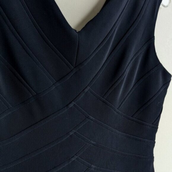 Gilani navy blue sleeveless bandage bodycon dress - Picture 2 of 5